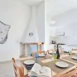 Apartment Pireo By Domusaway *